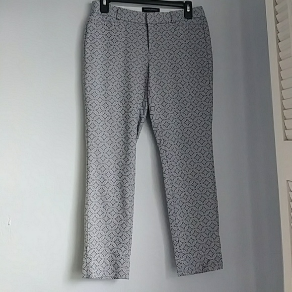banana republic factory Pants - Banana republic factory sloan curvy fit capris  2p